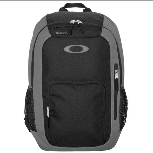 Oakley Enduro 22L Backpack - Picture 1 of 3